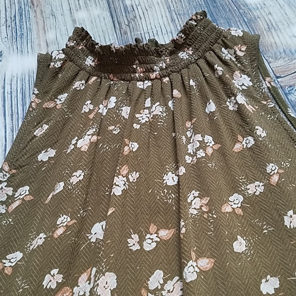 a new day Sleeveless Top - Picture 8 of 8